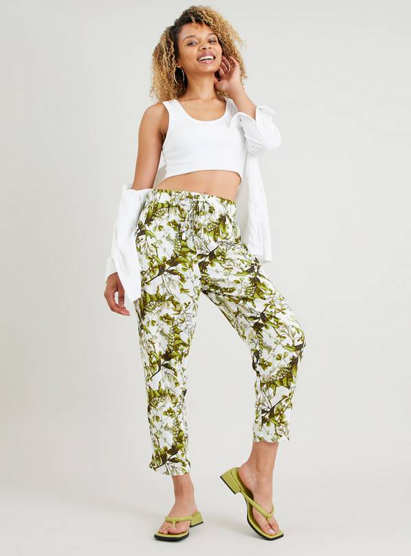 Coloured cropped shop trousers